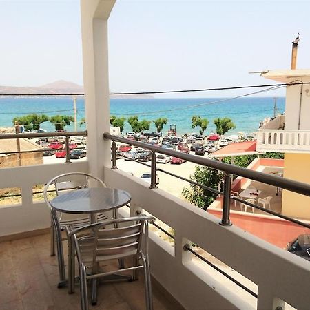 Crown Apartments Καλύβες Εξωτερικό φωτογραφία