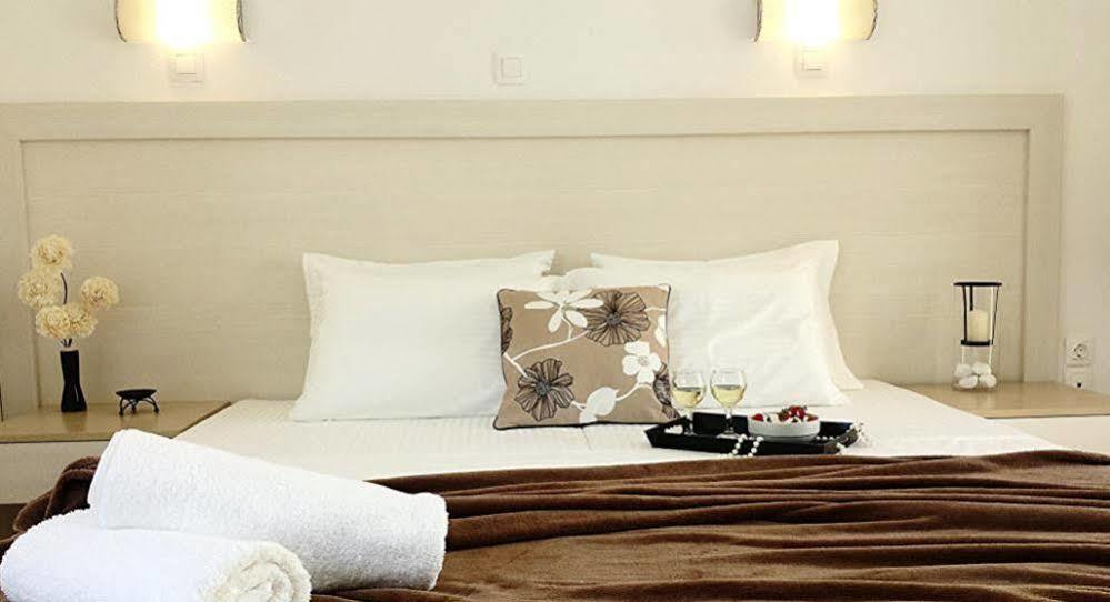 Crown Apartments Καλύβες Εξωτερικό φωτογραφία